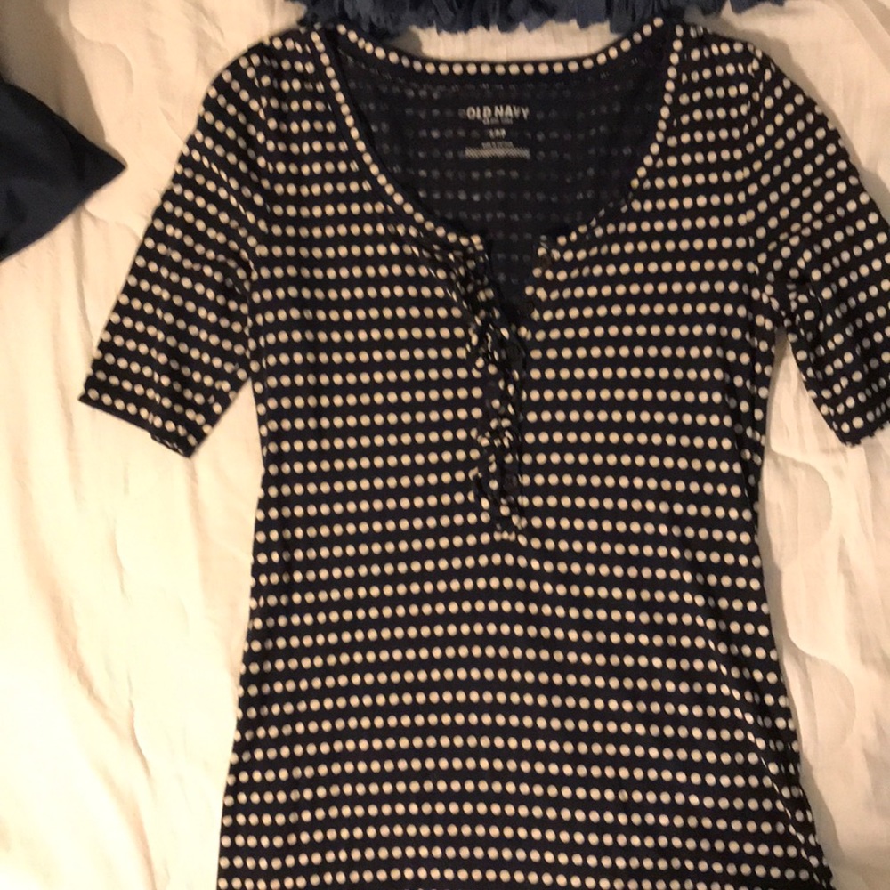 Old Navy short sleeve dressy Tee